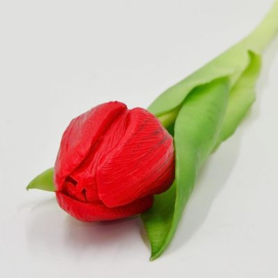 18. RED TULIP 31CM LIFE-LIKE SPRING DECORATION