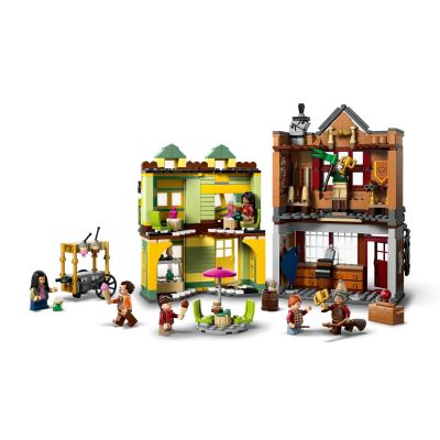 3. LEGO Harry Potter 76452 Branded Quidditch Equipment and Ice Cream Shop