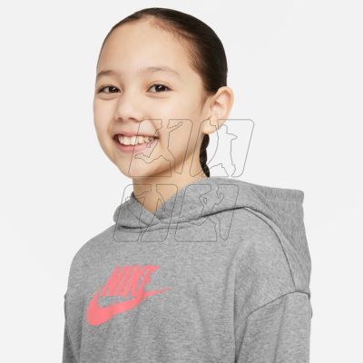 7. Sweatshirt Nike Sportswear Club Jr DC7210 092