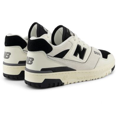 8. New Balance unisex BB550LEG shoes