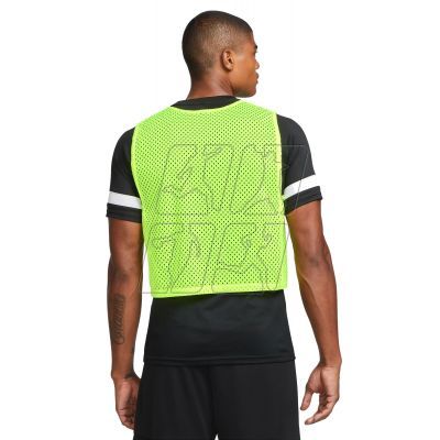 2. Nike Park 20 DV7425-702 training marker