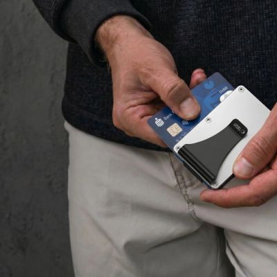 7. Tech-Protect Thorn RFID Wallet - Silver
