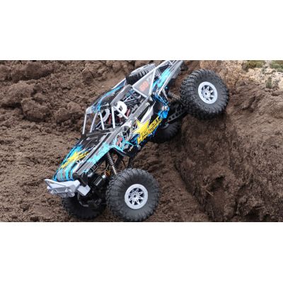 9. Amewi RC Double Bridge 4WD 1:10 RTR Remote-Controlled Crawler for Ages 14+