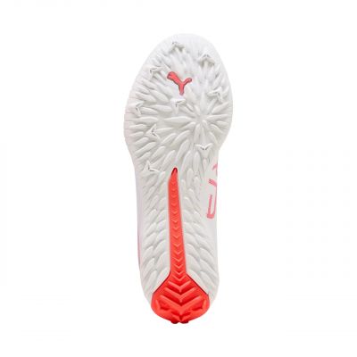 6. Puma Ultra 5 Match+ LL TT Jr 108355 01 football boots