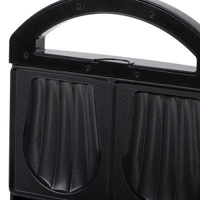 4. ADLER AD 3069 sandwich maker