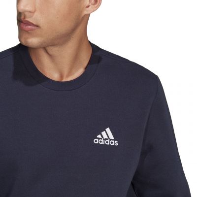 6. adidas Essentials Fleece M H42002 sweatshirt