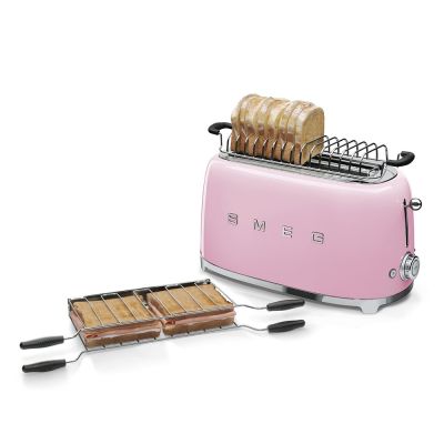 10. Smeg TSF02PKEU 4-slice toaster pink