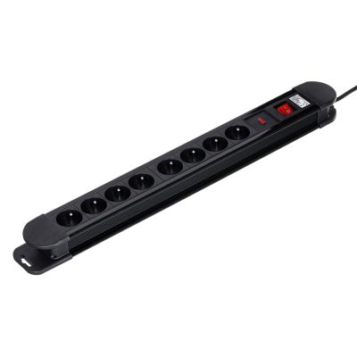 MACLEAN 8-OUTLET POWER STRIP WITH 1 SWITCH MCE11