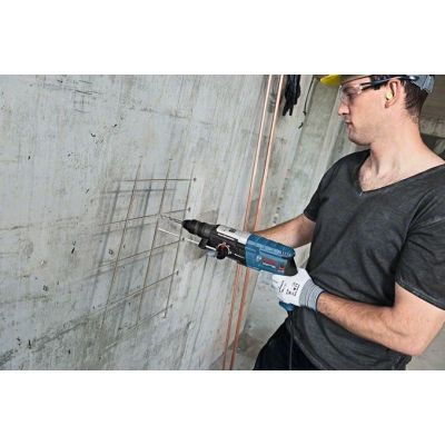 4. Bosch GBH 2-28 F Professional 880 W 900 RPM SDS Plus