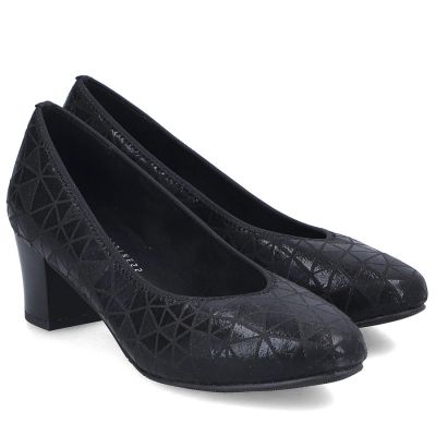 11. Women's leather pumps with a low heel, black Rieker 44650-05