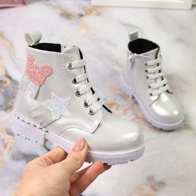 18. Shiny insulated ankle boots Potocki Jr WOL121C