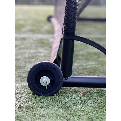 8. Yakima Sport Giza 100748 Soccer Goal