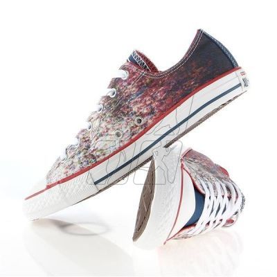 5. Converse Chuck Taylor All Star Jr 647644C