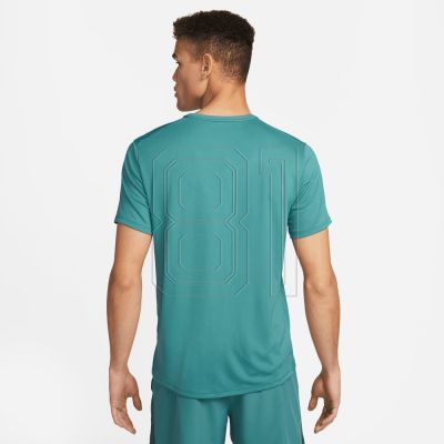 12. T-shirt Nike Dri-FIT UV Miler M DV9315-379