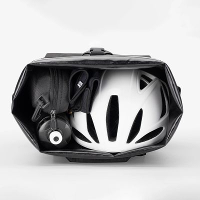 4. Rockbros Bike Bag with Backpack Function, Waterproof, with Helmet Attachment 18l - Black