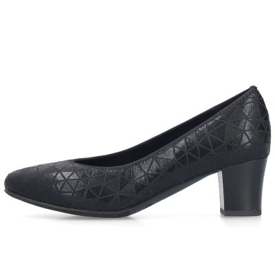 10. Women's leather pumps with a low heel, black Rieker 44650-05