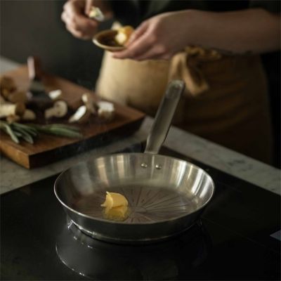 5. Fiskars All Steel Round Universal Frying Pan