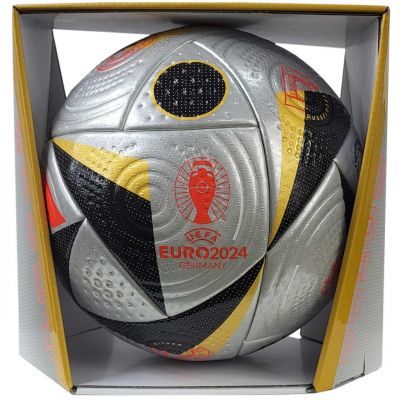 10. adidas Fussballiebe Finale Pro IS7436 football