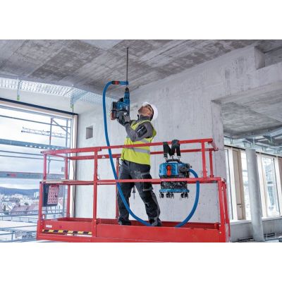 2. Bosch GAS 18V-12 MC Professional 12 l Vacuum Cylinder Dry and Wet Combi