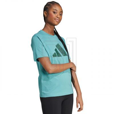4. adidas Animal Graphic T-shirt W JV8535