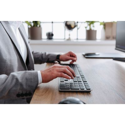 4. Wireless Keyboard X Ultra Low Profile/Cordless USB Black Germany