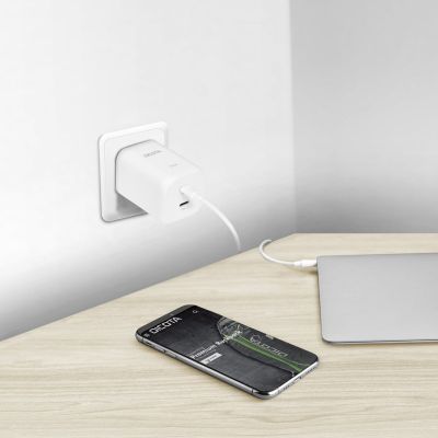 9. DICOTA D32186 charger for mobile devices Laptop, Smartphone, Tablet White AC Fast charging Internal