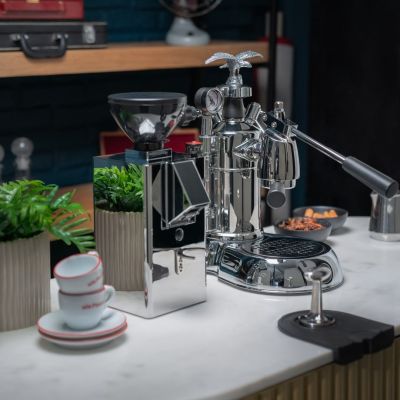 11. La Pavoni Milano Manual Lever Espresso Machine, Silver