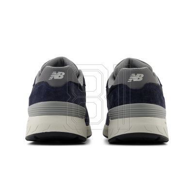 13. New Balance M MW880CB6 sports shoes