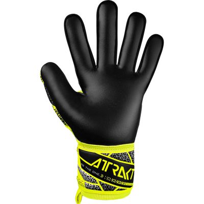 3. Reusch Attrakt Silver Goalkeeper Gloves M 55 70 215 2025