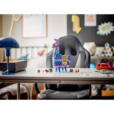 11. LEGO FORTNITE 77071 Supply Llama