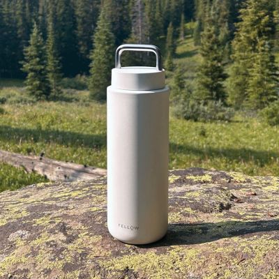 4. Carter Carry Tumbler Fellow 946 ml Thermo Mug White