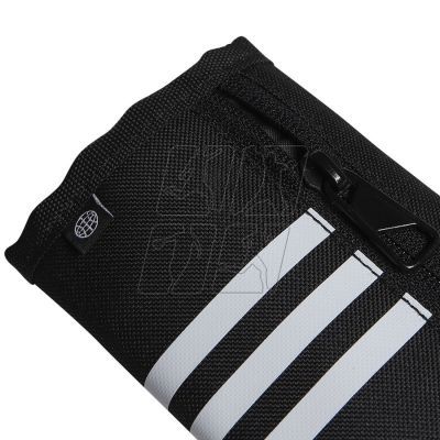 8. adidas Essential Training Wallet HT4750