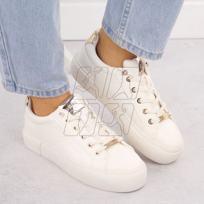 14. Big Star Sneakers W NN274211 INT2085