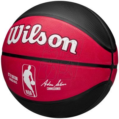 3. Wilson NBA Team City Edition Chicago Bulls WZ4024205XB basketball