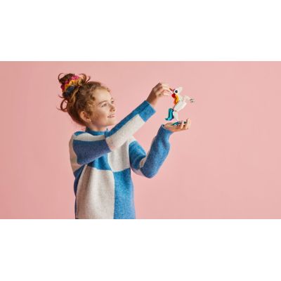 8. LEGO Creator 31140 Magical Unicorn
