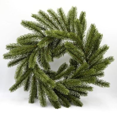 2. SPRUCE WREATH PE LUX