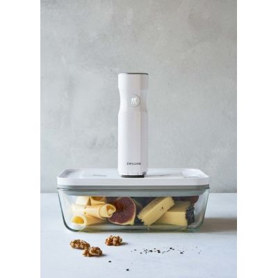 7. ZWILLING Fresh & Save vacuum pump - 19 cm white 36801-000-0