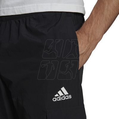 6. adidas Essentials Small Logo Woven Cargo 7/8 Pants M HE1859