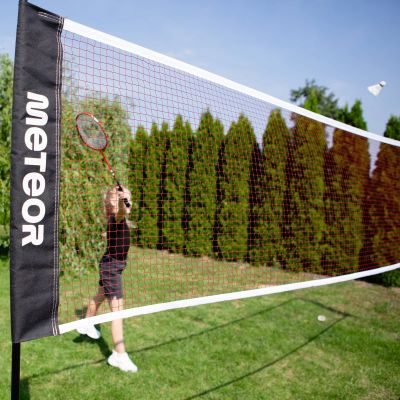 43. Meteor badminton net