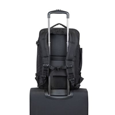65. Rivacase 8461 43.9 cm (17.3") Backpack Black