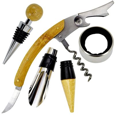 3. STAMINA CHESS AND WINE ACCESSORIES SET