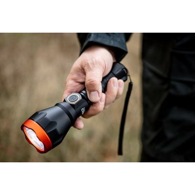 4. NEO tools 99-070 flashlight