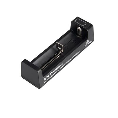2. XTAR FAST CHARGER FOR CYLINDRICAL BATTERY LI-ION 18650 ANT MC1+