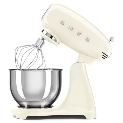 4. SMEG SMF05CREU Kitchen Machine
