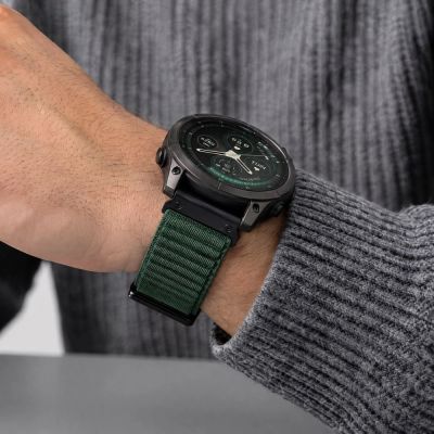 7. Tech-Protect NylonLoop Strap for Garmin Fenix 5X / 5X Plus / 6X / 6X Pro / 7X / 8 / 8 Pro / 9 / 9 Pro (51 mm) – green