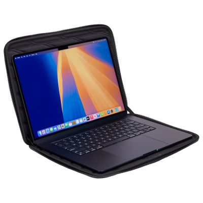 5. Thule MacBook Sleeve | Fits up to 16" | Black