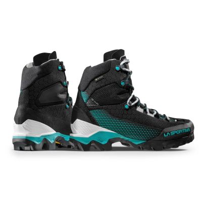 3. La Sportiva Aequilibrium ST Woman GTX ZFMS099K00B15 Black/Aqua