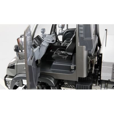 9. Amewi Mercedes-Benz Unimog Tool Carrier 4WD 1:10 ARTR anthra
