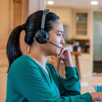 18. POLY Voyager Focus 2 USB-CC Headset + USB-C/A Adapter