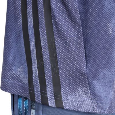 6. adidas Future Icons 3-Stripes M IX5200 T-shirt